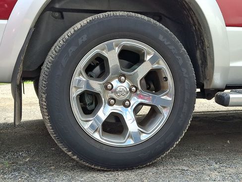 Used 2015 RAM 1500 Laramie w/ Convenience Group AWD/4WD image 5