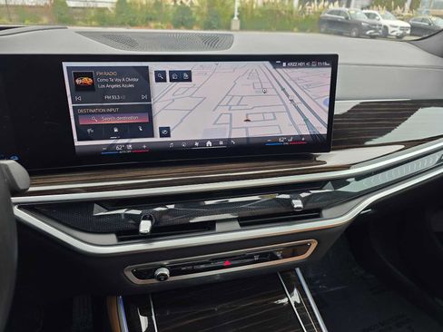 Used 2024 BMW X5 xDrive50e image 28