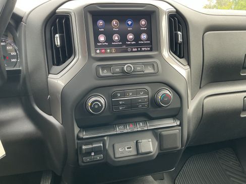 Used 2021 Chevrolet Silverado 2500 Custom w/ Custom Value Package AWD/4WD image 7