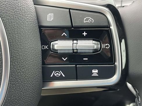New 2026 Kia Carnival SX Prestige FWD image 33
