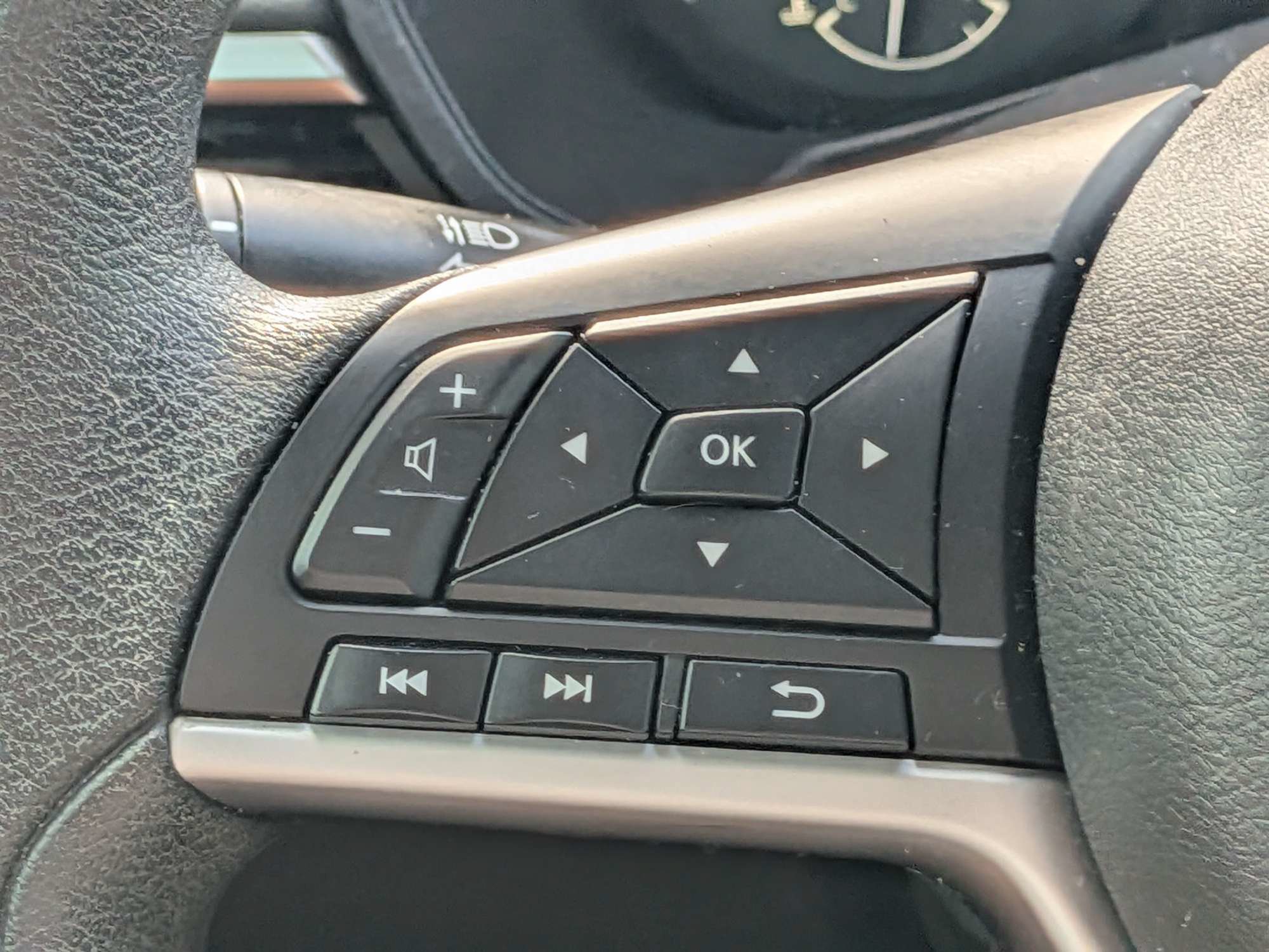 Used 2022 Nissan Altima 2.5 S FWD image 23