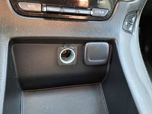 Used 2016 GMC Yukon XL SLT RWD image 17