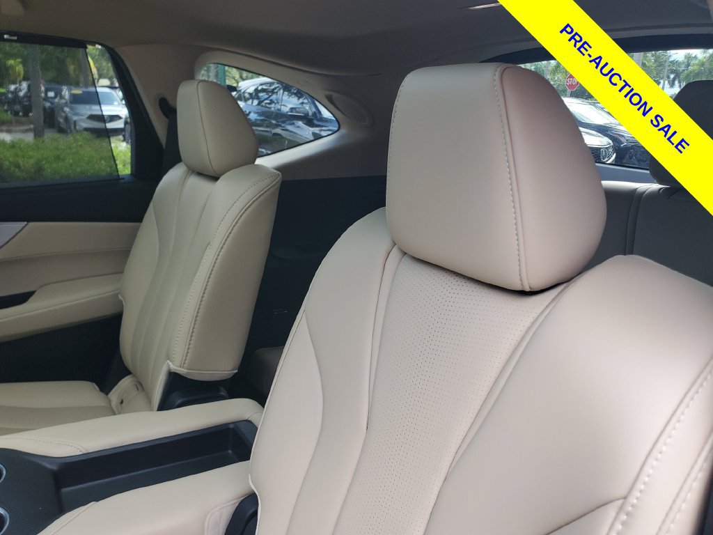 Certified 2025 Acura MDX w/ Technology Package FWD image 13