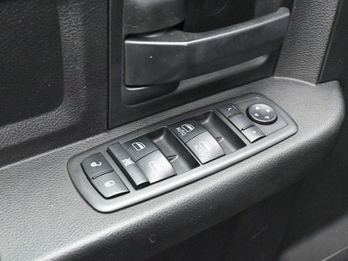Used 2018 RAM 2500 Tradesman w/ Chrome Appearance Group AWD/4WD image 10