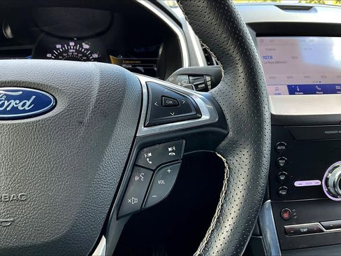 Used 2020 Ford Edge ST image 22