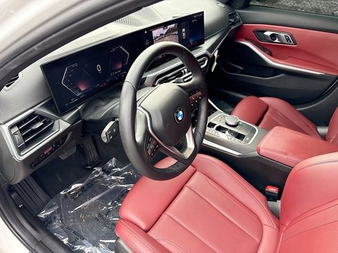 Used 2023 BMW 330i Sedan w/ Convenience Package RWD image 25