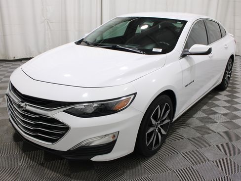 Used 2021 Chevrolet Malibu RS FWD image 34