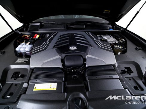 Used 2021 Lamborghini Urus image 33