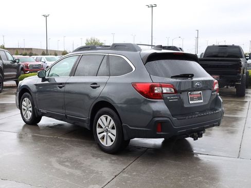 Used 2018 Subaru Outback 2.5i Premium AWD/4WD image 4