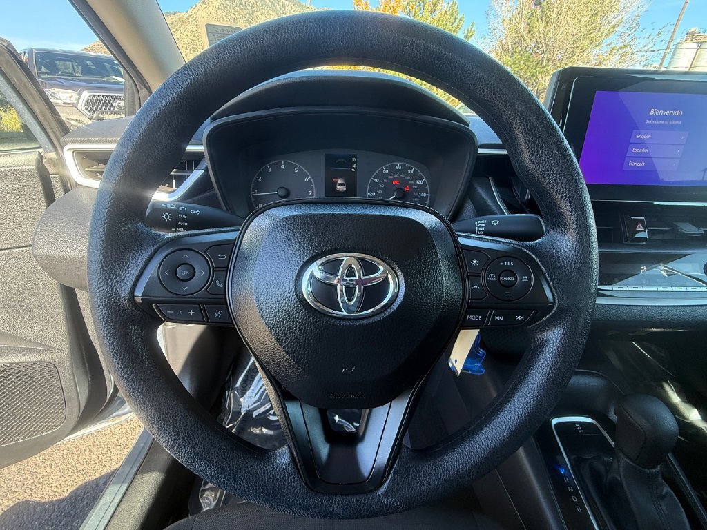 Certified 2025 Toyota Corolla LE FWD image 27