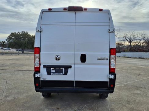 Used 2024 RAM ProMaster 2500 w/ Safety Group image 8