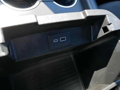 Used 2022 GMC Yukon SLE w/ Max Trailering Package image 33