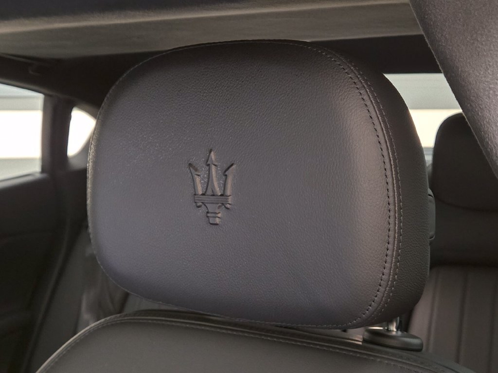 Used 2023 Maserati Quattroporte GT RWD image 33