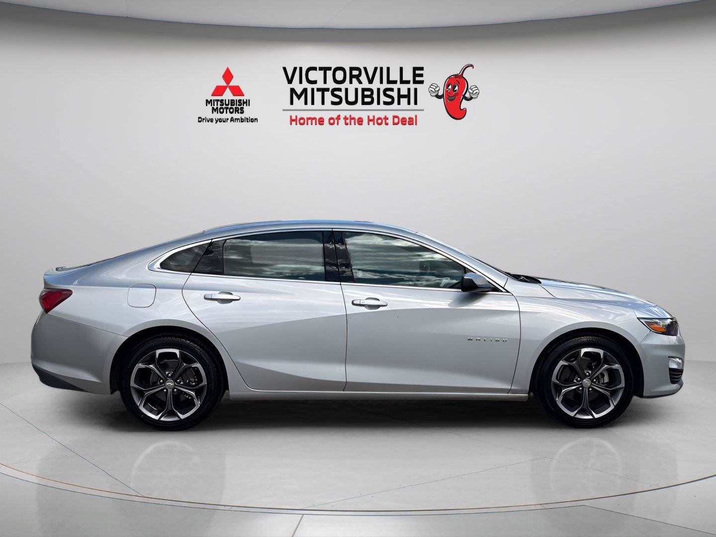 Used 2022 Chevrolet Malibu LT FWD image 7