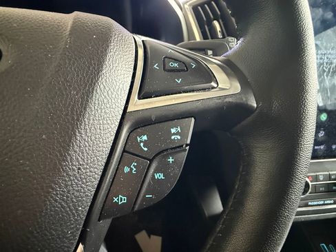 Used 2022 Ford Edge Titanium AWD/4WD image 14