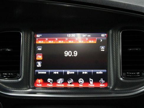 Used 2014 Dodge Charger SXT Plus image 25