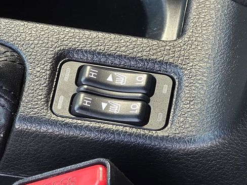 Used 2013 Subaru Crosstrek 2.0i Limited image 19