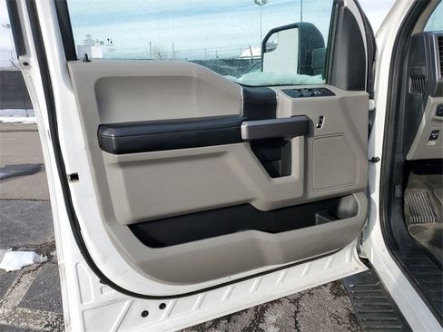 Used 2020 Ford F150 XLT w/ Trailer Tow Package image 21