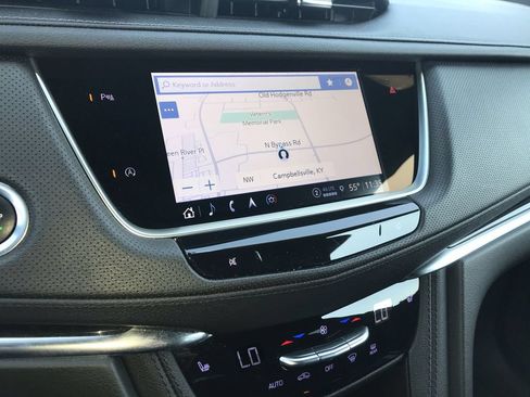 Used 2022 Cadillac XT5 Premium Luxury AWD/4WD image 16