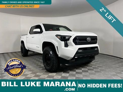 Used 2025 Toyota Tacoma SR5 image 1