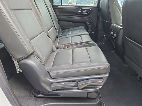 Used 2023 Chevrolet Suburban Z71 w/ Luxury Package AWD/4WD image 85