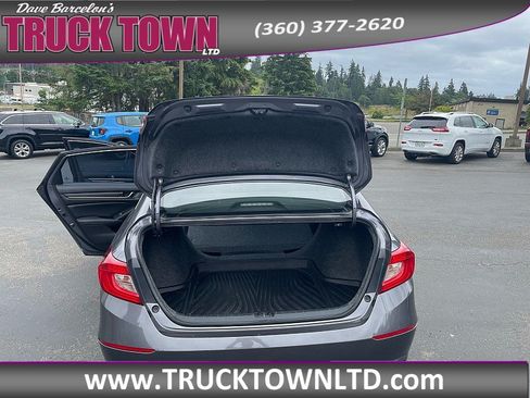 Used 2019 Honda Accord LX image 13
