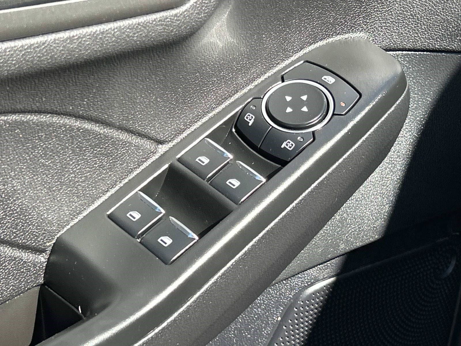 Used 2026 Ford Escape Active FWD image 17