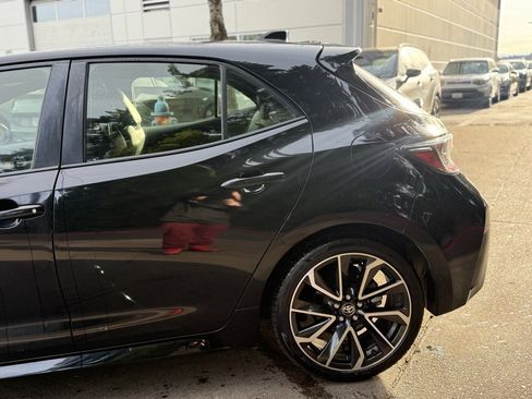 Used 2019 Toyota Corolla XSE image 11