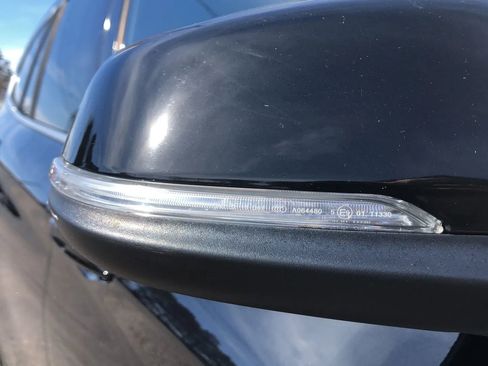 Used 2018 BMW X1 xDrive28i image 7