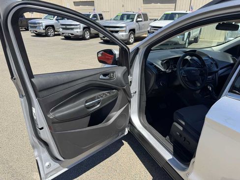 Used 2018 Ford Escape SE FWD image 23