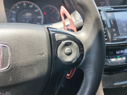 Used 2017 Honda Accord EX-L image 24