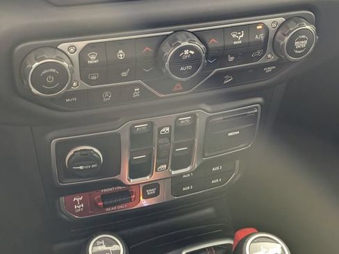 Used 2018 Jeep Wrangler Unlimited Rubicon AWD/4WD image 21