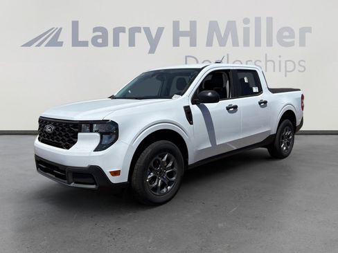 New 2025 Ford Maverick XLT w/ XLT Luxury Package AWD/4WD image 1