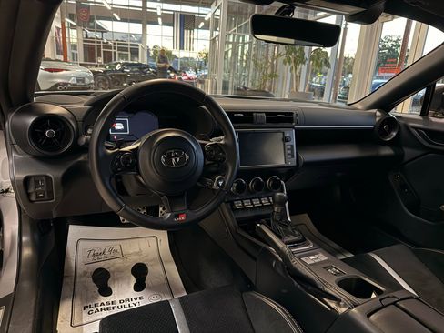 Used 2025 Toyota GR86 Premium w/ Performance Package RWD image 38