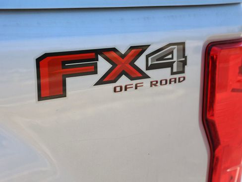 Used 2020 Ford F250 XL w/ STX Appearance Package AWD/4WD image 7
