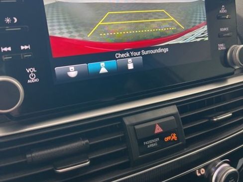 Used 2022 Honda Accord Sport image 30