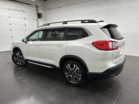 Used 2023 Subaru Ascent Limited w/ Technology Package AWD/4WD image 7