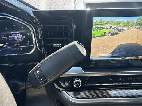 Used 2022 GMC Sierra 1500 Elevation AWD/4WD image 35