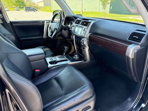 Used 2016 Toyota 4Runner Limited AWD/4WD image 13
