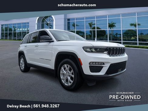 Certified 2023 Jeep Grand Cherokee Limited w/ Trailer Tow Prep Group (B) image 1