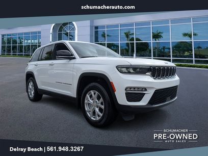 Certified 2023 Jeep Grand Cherokee Limited w/ Trailer Tow Prep Group (B)