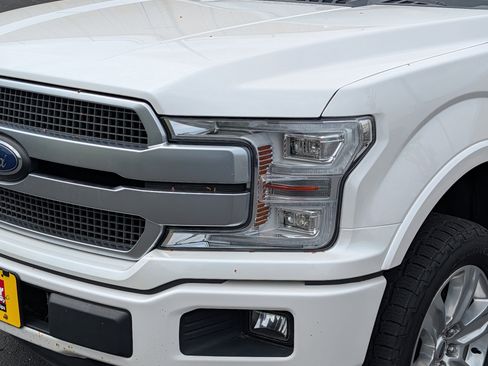 Used 2018 Ford F150 Platinum w/ Equipment Group 701A Luxury AWD/4WD image 16