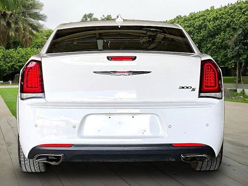 Used 2023 Chrysler 300 S RWD image 3