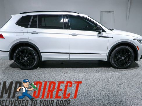 Used 2022 Volkswagen Tiguan SE R-Line AWD/4WD image 6