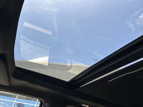 New 2025 Ford F250 Lariat w/ Lariat Ultimate Package image 24