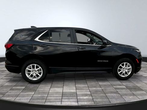 Used 2024 Chevrolet Equinox LT AWD/4WD image 8