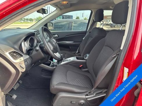 Used 2018 Dodge Journey SXT w/ Blacktop Package FWD image 11