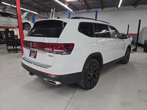 Used 2024 Volkswagen Atlas SE image 5
