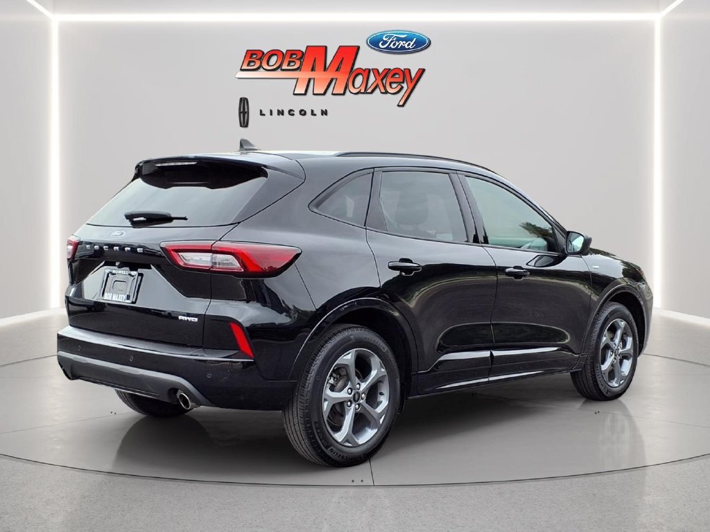 Used 2024 Ford Escape ST-Line w/ Tech Pack #1 AWD/4WD image 4