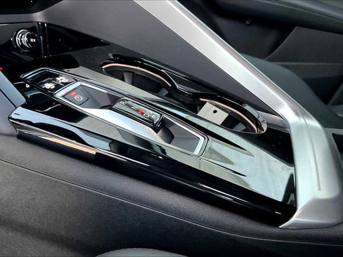 Certified 2025 Audi Q5 Premium w/ Convenience Package image 7